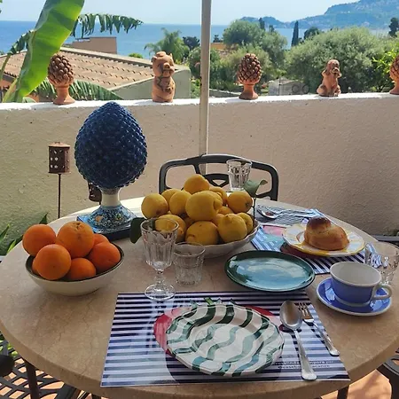 Jasmine House Apartment Letojanni