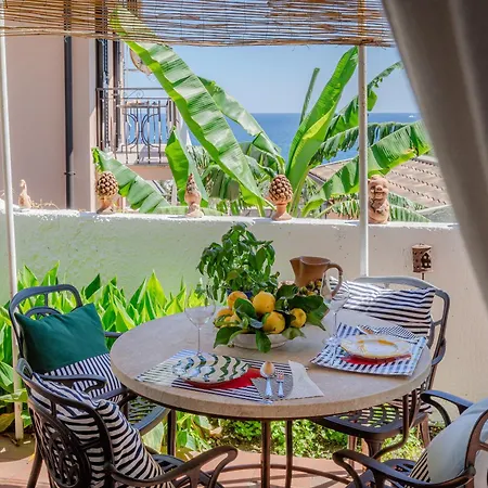 Jasmine House Apartamento Letojanni