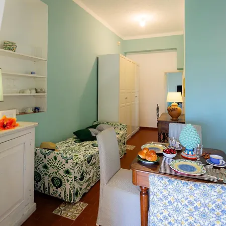 Jasmine House Apartmán *