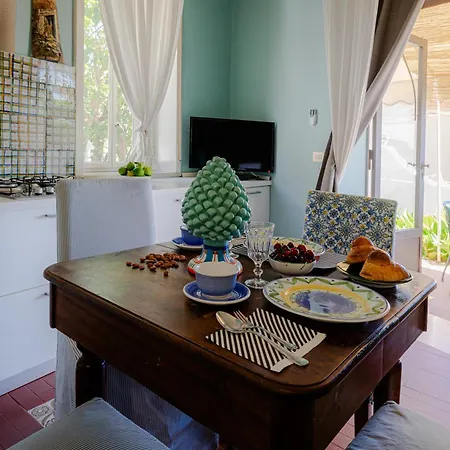 Jasmine House Apartmán Letojanni